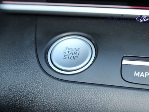 Used 2024 Hyundai Elantra Limited image 24