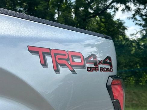 Used 2022 Toyota Tundra Limited w/ TRD Off-Road Package AWD/4WD image 18