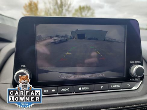 Used 2024 Nissan Rogue SV image 26