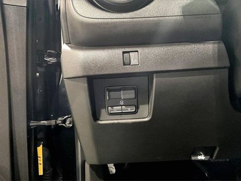 Used 2023 Chevrolet Colorado Trail Boss w/ Technology Package image 38