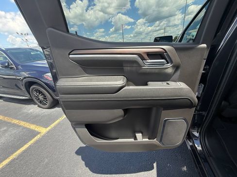 Used 2024 GMC Sierra 1500 SLT RWD image 18
