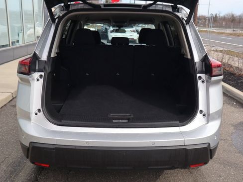 Certified 2025 Nissan Rogue SV AWD/4WD image 29