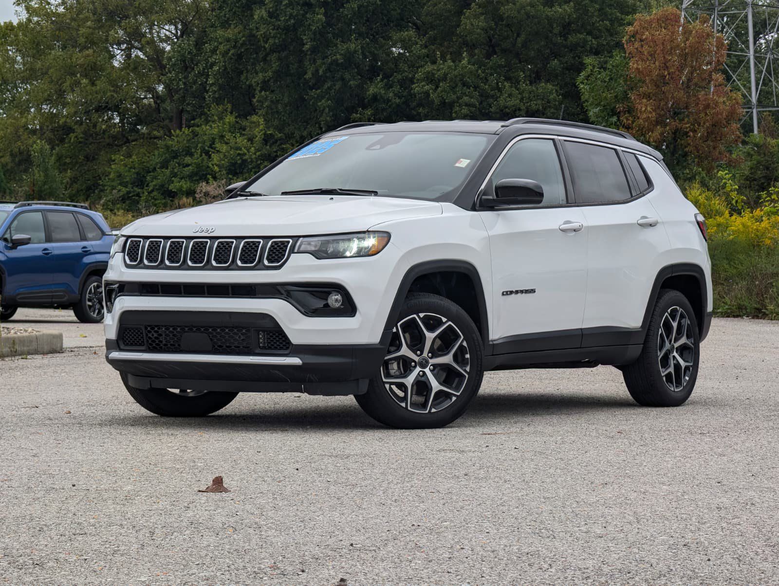 Used 2025 Jeep Compass Limited AWD/4WD image 1