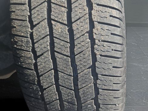 Used 2019 RAM 1500 Laramie AWD/4WD image 35