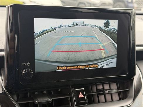 Certified 2025 Toyota Corolla Cross LE image 16