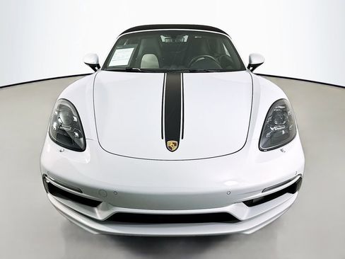 Used 2024 Porsche 718 Boxster image 6