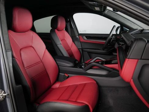 New 2026 Porsche Cayenne GTS AWD/4WD image 11