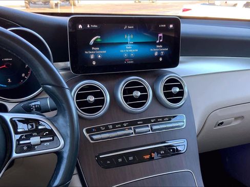 Certified 2022 Mercedes-Benz GLC 300 4MATIC image 8