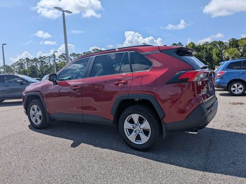 Used 2025 Toyota RAV4 XLE w/ Convenience Package FWD image 6