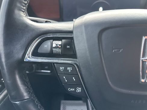 Used 2021 Lincoln Navigator Reserve AWD/4WD image 18