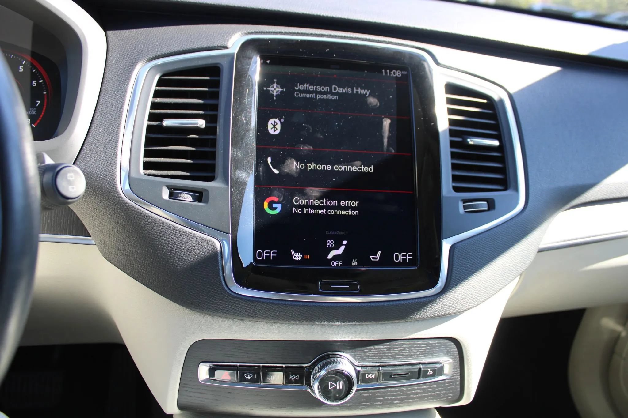 Used 2020 Volvo XC90 T6 Momentum AWD/4WD image 18