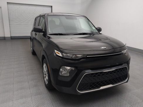 Used 2020 Kia Soul LX FWD image 14