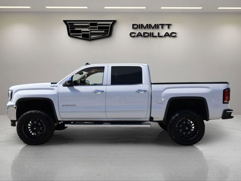 Used 2018 GMC Sierra 1500 SLT w/ SLT Premium Package image 2