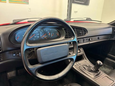 Used 1986 Porsche 944 Turbo image 11
