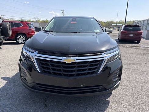 Used 2024 Chevrolet Equinox LS w/ LS Convenience Package AWD/4WD image 2
