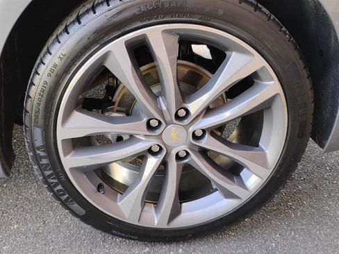 Used 2023 Chevrolet Malibu LT image 9