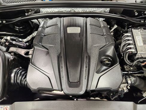 Used 2022 Porsche Macan S image 51