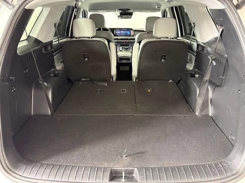 Used 2023 Hyundai Palisade SEL FWD image 43