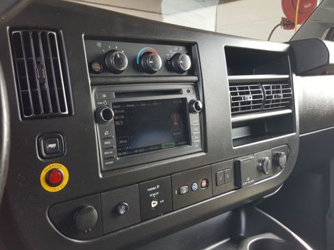 Used 2020 Chevrolet Express 2500 w/ Driver Convenience Package RWD image 18