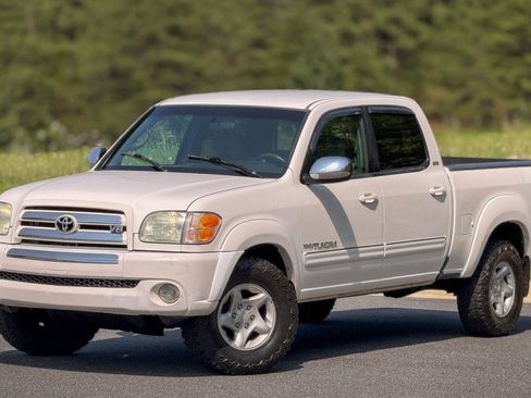 Used 2004 Toyota Tundra SR5 w/ TRD Off-Road Pkg AWD/4WD image 6