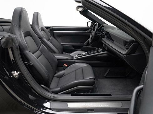 Used 2021 Porsche 911 Carrera image 35