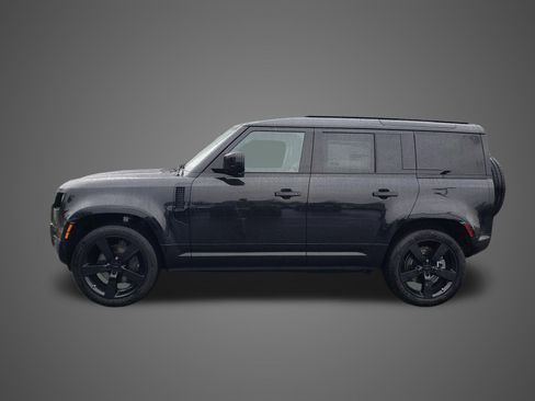 New 2026 Land Rover Defender 110 X-Dynamic SE image 8