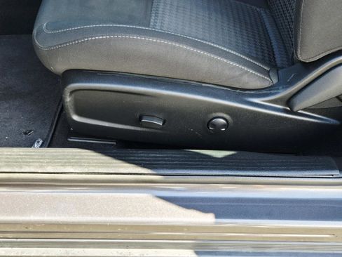 Used 2022 Dodge Challenger GT image 36