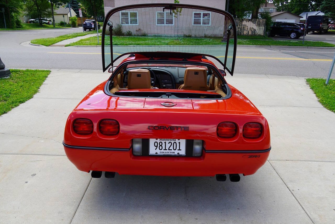 Used 1990 Chevrolet Corvette ZR-1 RWD image 28