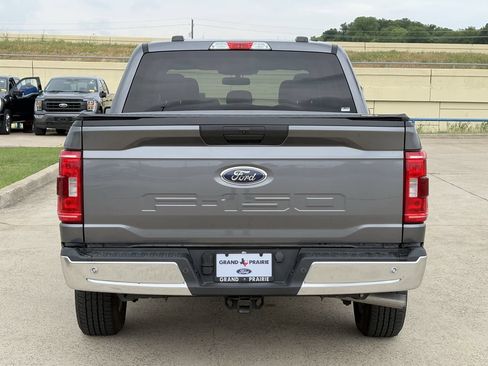 Used 2022 Ford F150 XLT w/ Equipment Group 301A Mid RWD image 4