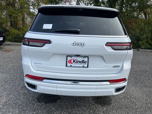 New 2025 Jeep Grand Cherokee L Overland w/ Luxury Tech Group IV image 32