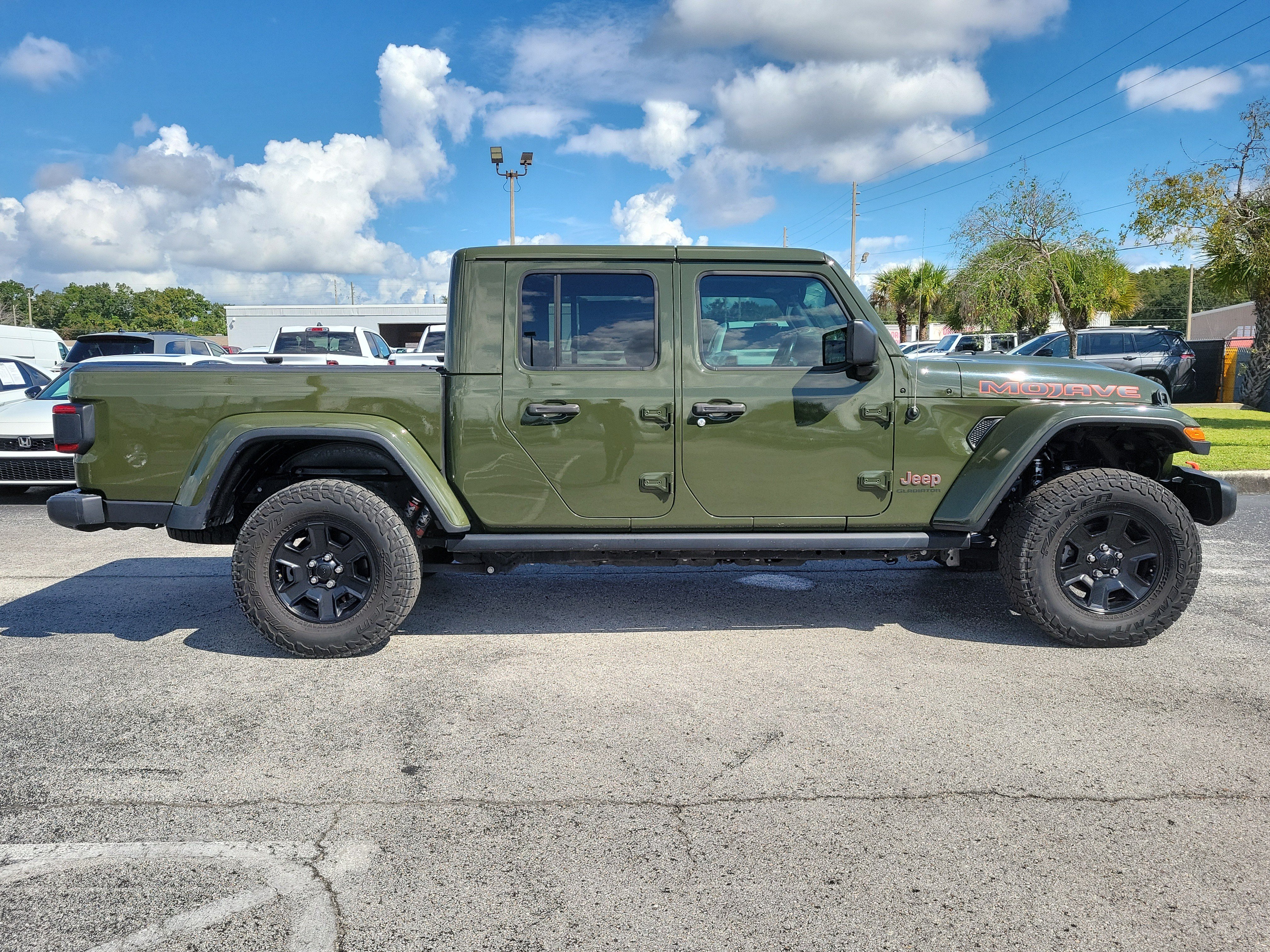 Used 2022 Jeep Gladiator Mojave w/ LED Lighting Group AWD/4WD image 8