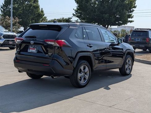Used 2024 Toyota RAV4 XLE AWD/4WD image 6