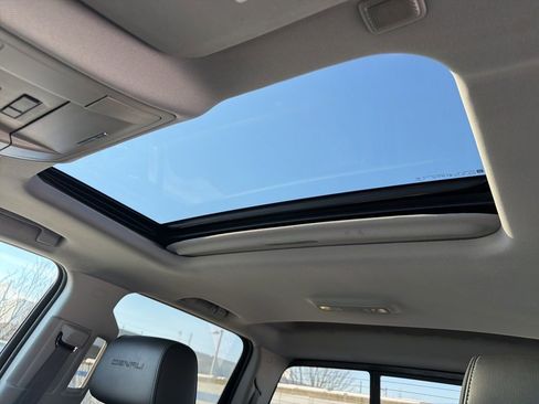 Used 2016 GMC Sierra 1500 Denali w/ Denali Ultimate Package image 11