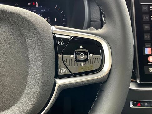 New 2026 Volvo XC90 B6 Ultra w/ Protection Package image 18