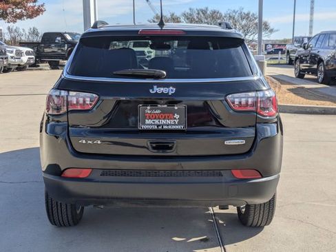 Used 2024 Jeep Compass Latitude image 6