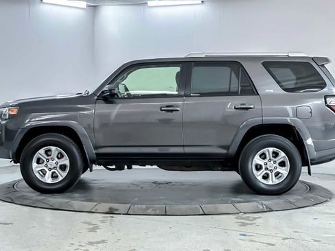 Used 2018 Toyota 4Runner SR5 image 5