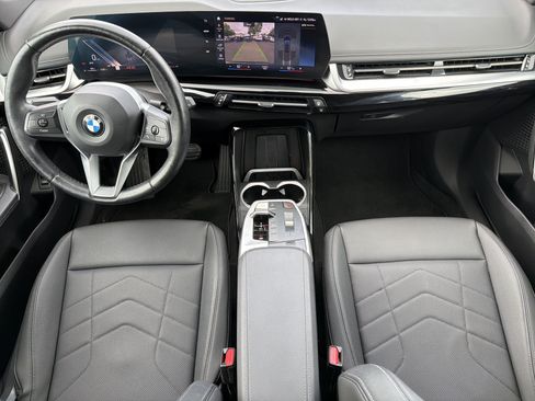 Used 2023 BMW X1 xDrive28i w/ Convenience Package AWD/4WD image 3