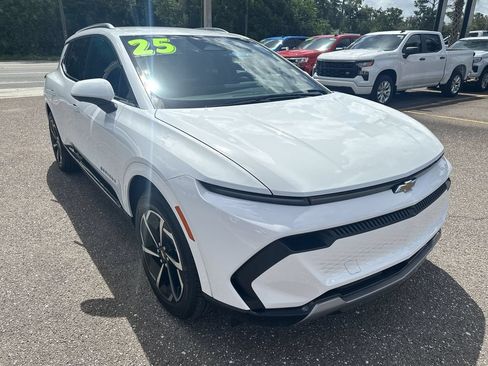 Used 2025 Chevrolet Equinox EV LT AWD/4WD image 10