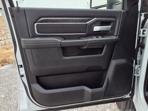 Used 2024 RAM 2500 Big Horn w/ Bed Utility Group image 24