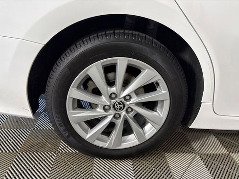 Used 2021 Toyota Camry LE FWD image 31