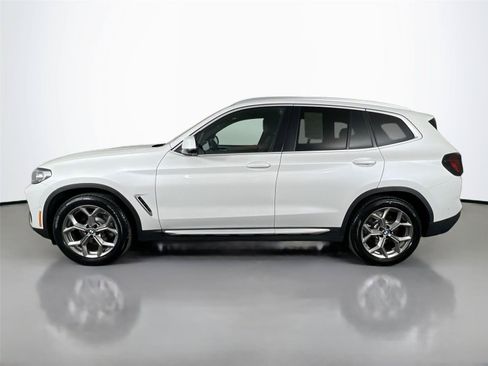 Used 2023 BMW X3 xDrive30i w/ Premium Package AWD/4WD image 3