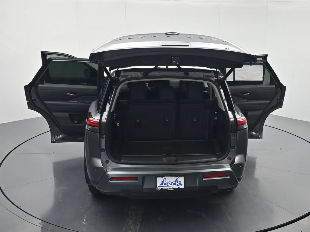 New 2026 Nissan Pathfinder SL w/ Cargo Package FWD image 46