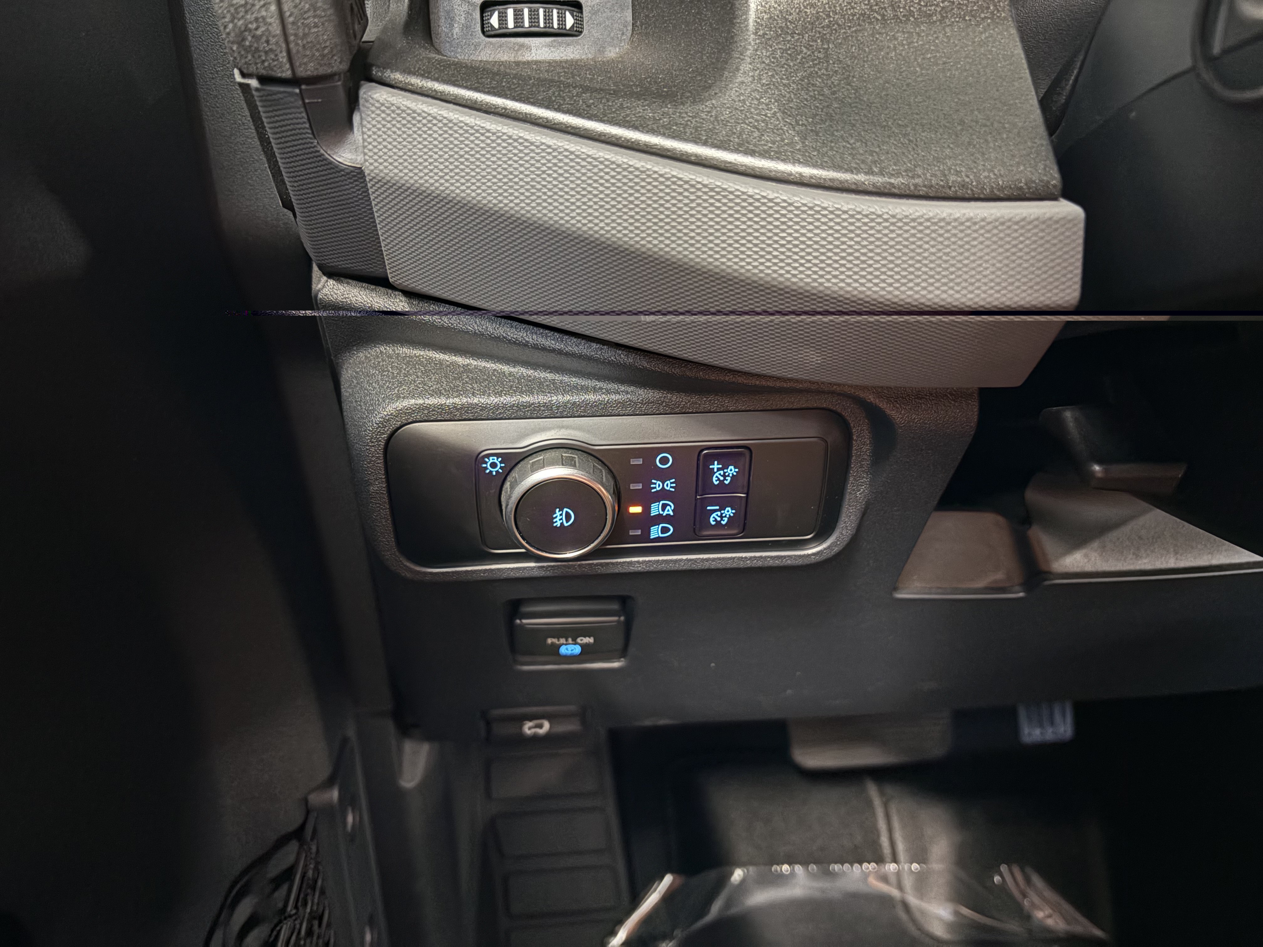 Used 2024 Ford Bronco Black Diamond AWD/4WD image 25