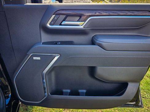 New 2026 GMC Sierra 2500 SLT w/ SLT Premium Package image 41