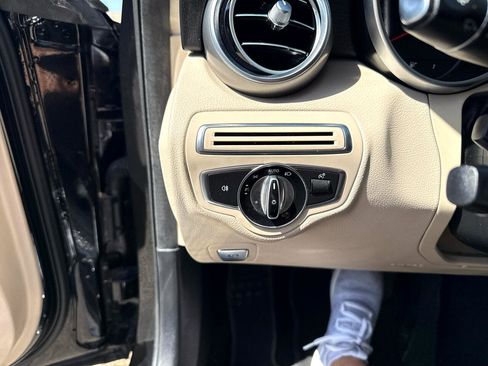 Used 2015 Mercedes-Benz C 300 4MATIC Sedan image 22