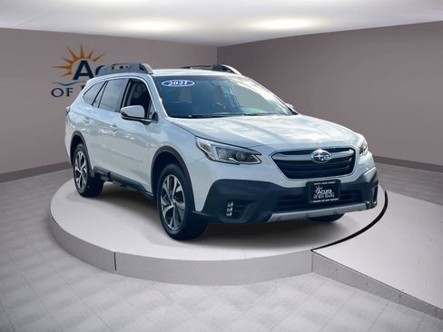 Used 2021 Subaru Outback Limited image 5