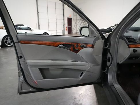 Used 2004 Mercedes-Benz E 320 Sedan image 15