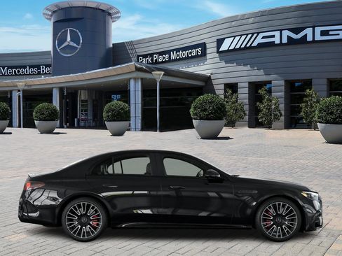 New 2026 Mercedes-Benz E 53 AMG e 4MATIC Sedan image 2