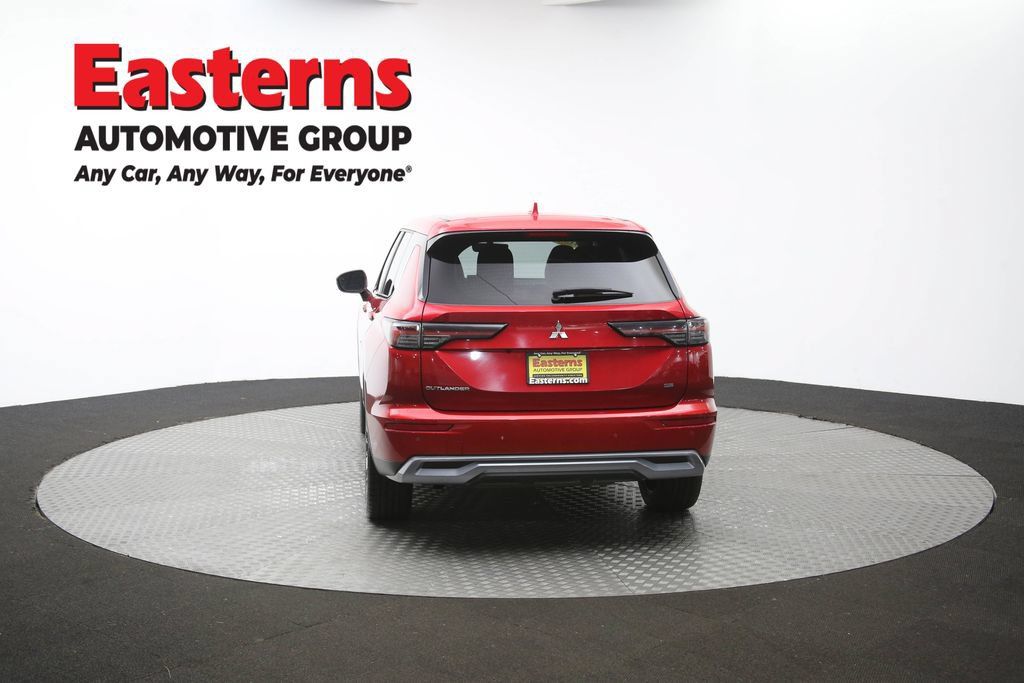 Used 2025 Mitsubishi Outlander SE AWD/4WD image 39