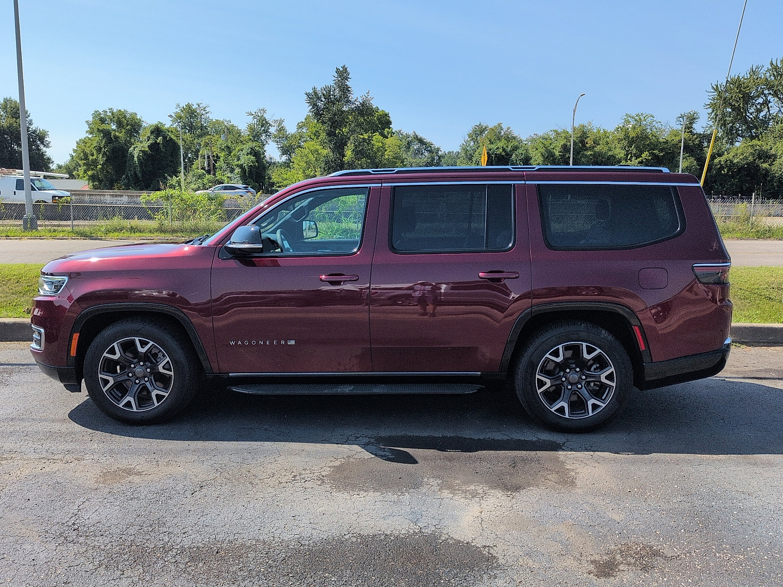 Used 2024 Jeep Wagoneer Series III AWD/4WD image 4